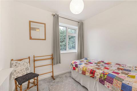 18 Mapleton Close, Bromley, BR2 9DU