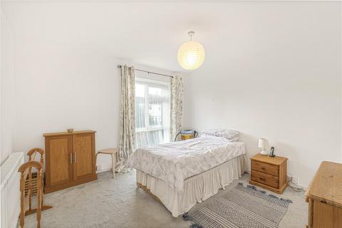 18 Mapleton Close, Bromley, BR2 9DU