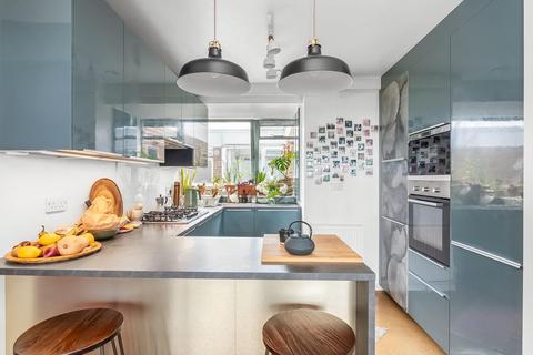 2 bedroom flat for sale, Farquhar Road, Crystal Palace, London, SE19