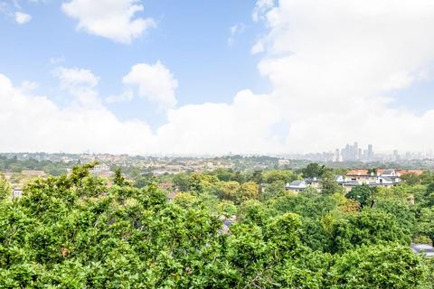 2 bedroom flat for sale, Farquhar Road, Crystal Palace, London, SE19