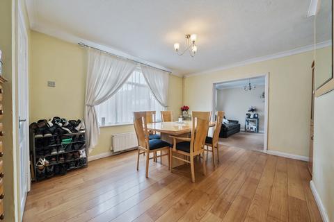 5 bedroom end of terrace house for sale, Northwick Road, Watford, Hertfordshire