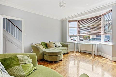 4 bedroom terraced house to rent, Portland Road, London, SE25