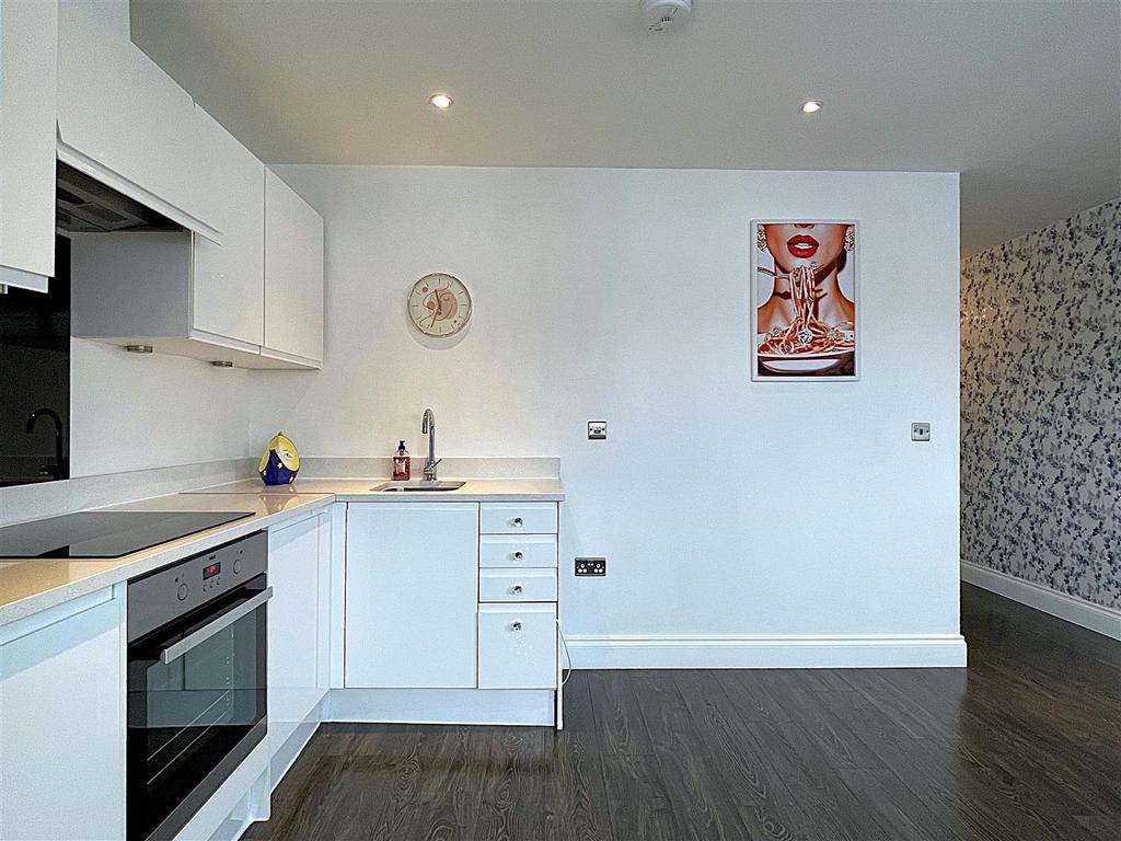 Kitchen.1.jpg