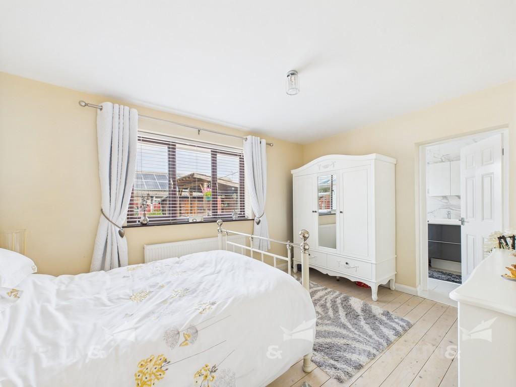 Cam02406 g0 pr0483 still022