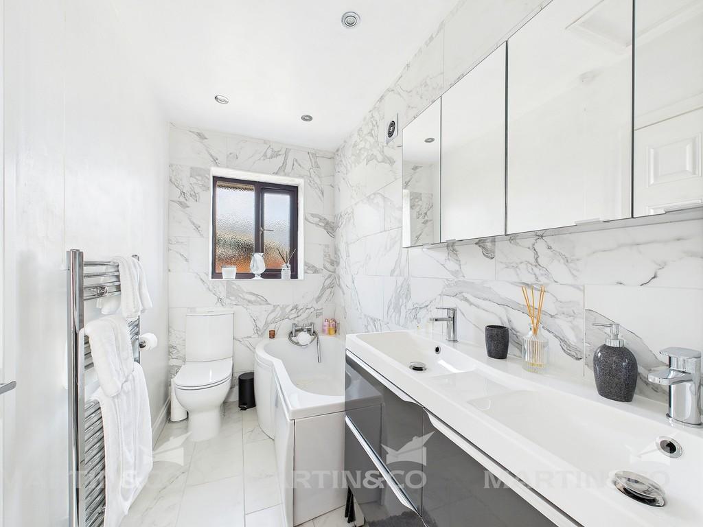 Cam02406 g0 pr0483 still023