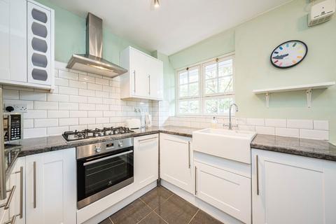 2 bedroom flat for sale, Tyers Street, London SE11