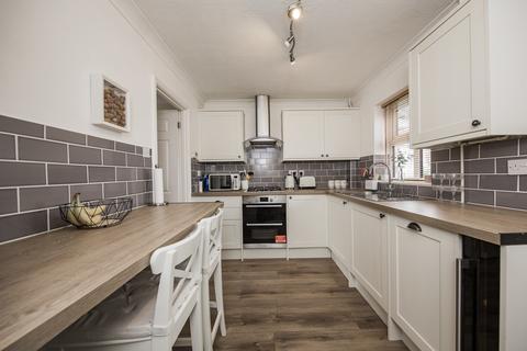 2 bedroom terraced house for sale, George Street, Tonbridge
