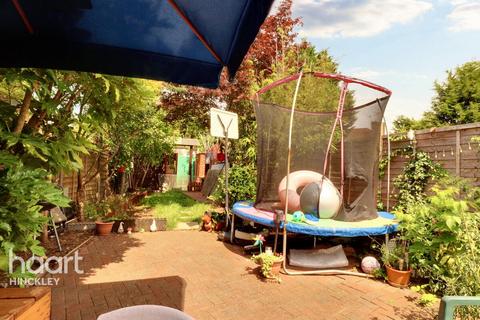 3 bedroom semi-detached house for sale, Hinckley LE10
