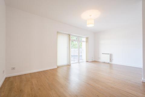 2 bedroom apartment to rent, Melcombe Road, Bath