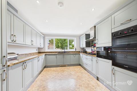 5 bedroom detached house for sale, Porlock Avenue, Stafford