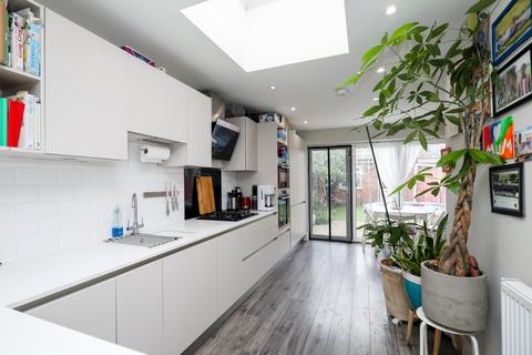 32 Tudor Road, Southall, UB1 1NX