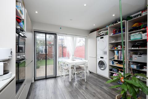 32 Tudor Road, Southall, UB1 1NX
