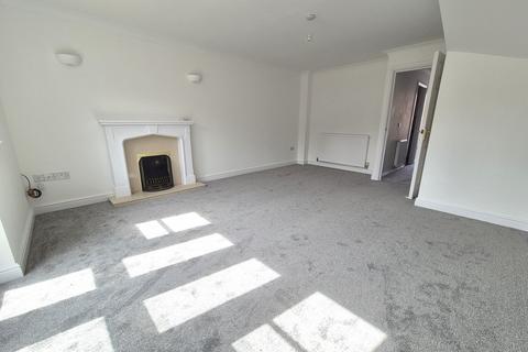 3 bedroom terraced house to rent, The Smithfields, Newport