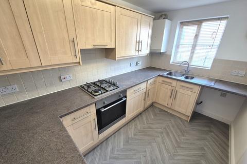 3 bedroom terraced house to rent, The Smithfields, Newport