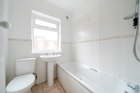 34 Wilton Grove, Leeds, LS6 4ES