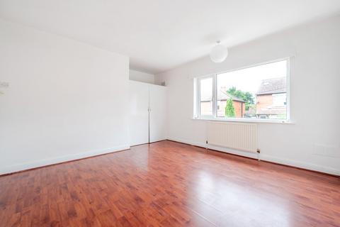 34 Wilton Grove, Leeds, LS6 4ES