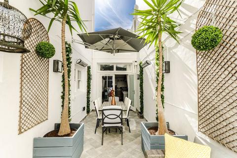 Stanhope Gardens, South Kensington, London, SW7