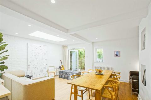 2 bedroom apartment for sale, Raveley Street, London