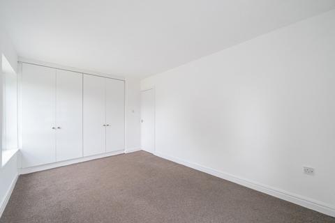 24 Grosvenor Park Gardens, Leeds, LS6 2PL