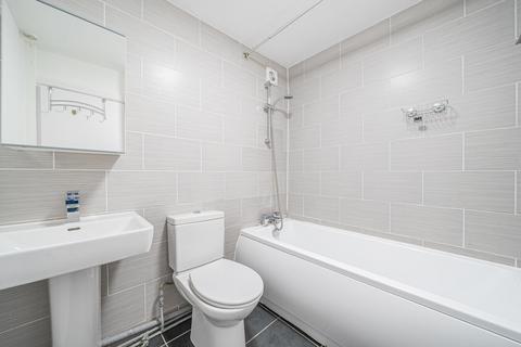 24 Grosvenor Park Gardens, Leeds, LS6 2PL