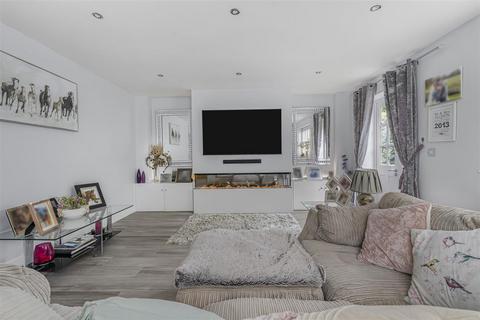 3 bedroom detached house for sale, Barlee Close, Clavering CB11