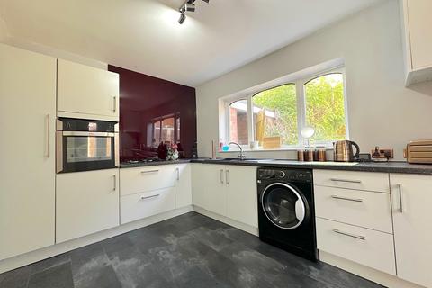 2 bedroom semi-detached house for sale, Southfield Road, Wolverhampton WV11