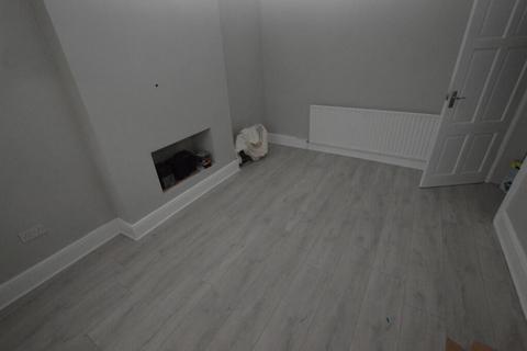 4 bedroom terraced house to rent, Croydon, CR0