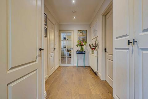 3 bedroom semi-detached house for sale, Arundel Road, Benfleet, SS7