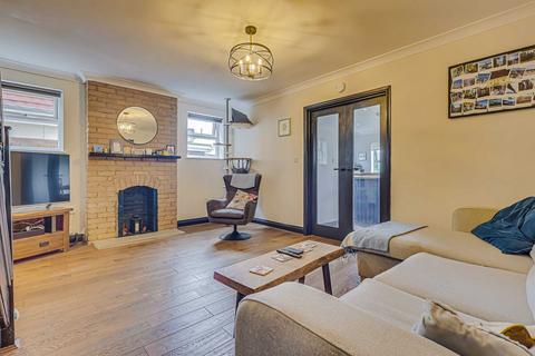 72 Arundel Road, Benfleet, SS7 4EF