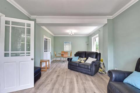 undefined, Church Road, Warehorne