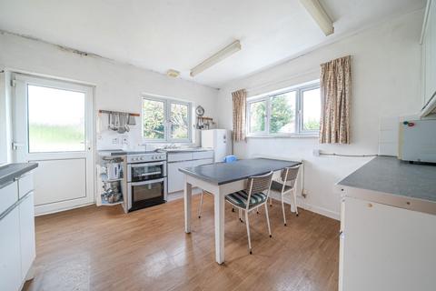 2 bedroom bungalow for sale, Station Road, Cheltenham GL52