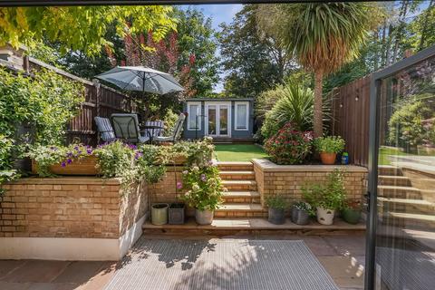 30 Morland Road, Sutton, SM1 4RP