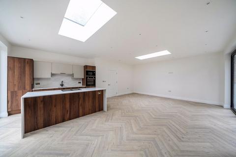 2 bedroom detached bungalow for sale, Foxley Lane, West Purley