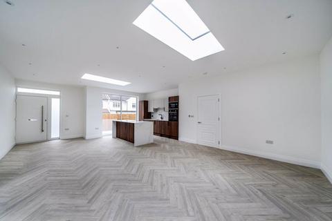 2 bedroom detached bungalow for sale, Foxley Lane, West Purley