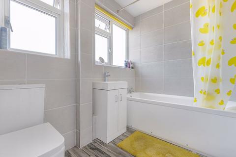 37 Lyminge Close, Sidcup, DA14 6RE