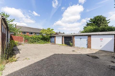 37 Lyminge Close, Sidcup, DA14 6RE