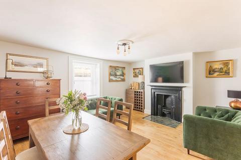 2 Bath Terrace, Seaham, SR7 7EZ