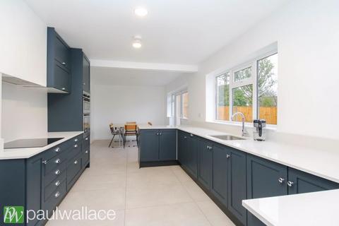 4 bedroom detached house for sale, Woodstock Road, Broxbourne