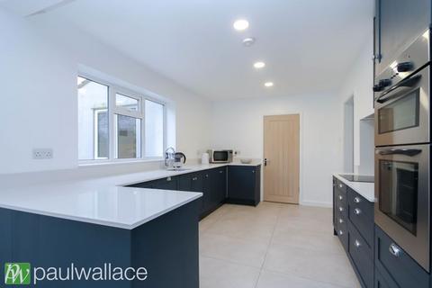 4 bedroom detached house for sale, Woodstock Road, Broxbourne