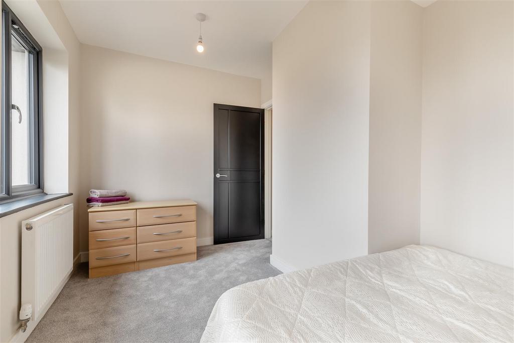 8657375-interior17.jpg