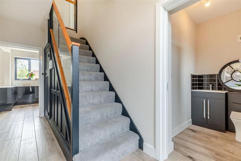 4 bedroom semi-detached house for sale, Berry Hill Lane, Mansfield