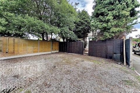 3 bedroom semi-detached house for sale, Sedgley Road, WOODSETTON, DY1 4LH