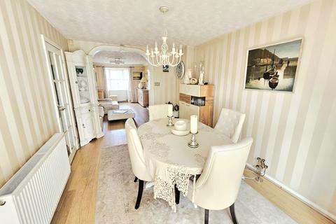 57 Warrington Drive, Birmingham, B23 5YP