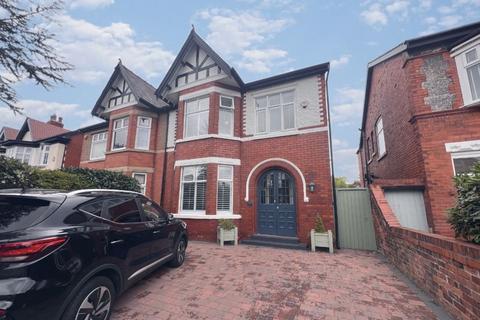 Golf Open 2026 - Melling Road, Southport - Sleeps 6