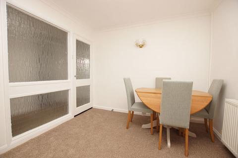 2 bedroom semi-detached bungalow for sale, Hiller Walk, Lee-On-The-Solent, PO13