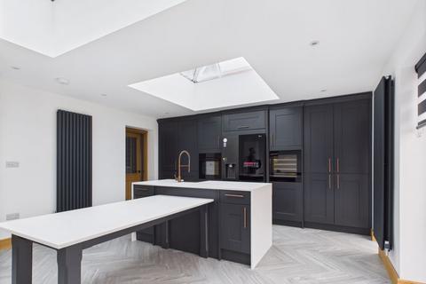 undefined, Central Avenue, Walesby NG22