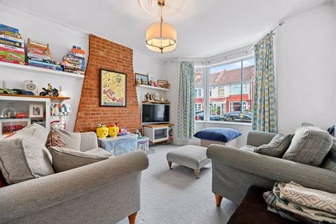 3 bedroom terraced house for sale, Sussex Road, Harrow
