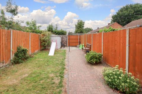 2 bedroom terraced house for sale, Chardins Close, Hemel Hempstead