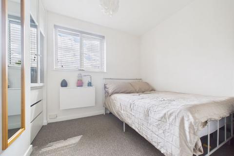 47 Robinson Road, Gloucester, GL1 5BN