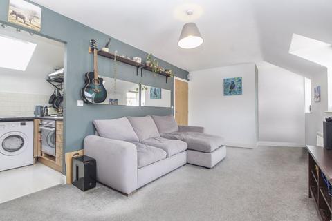 52 Appledore Road, Bedford, MK40 3UZ